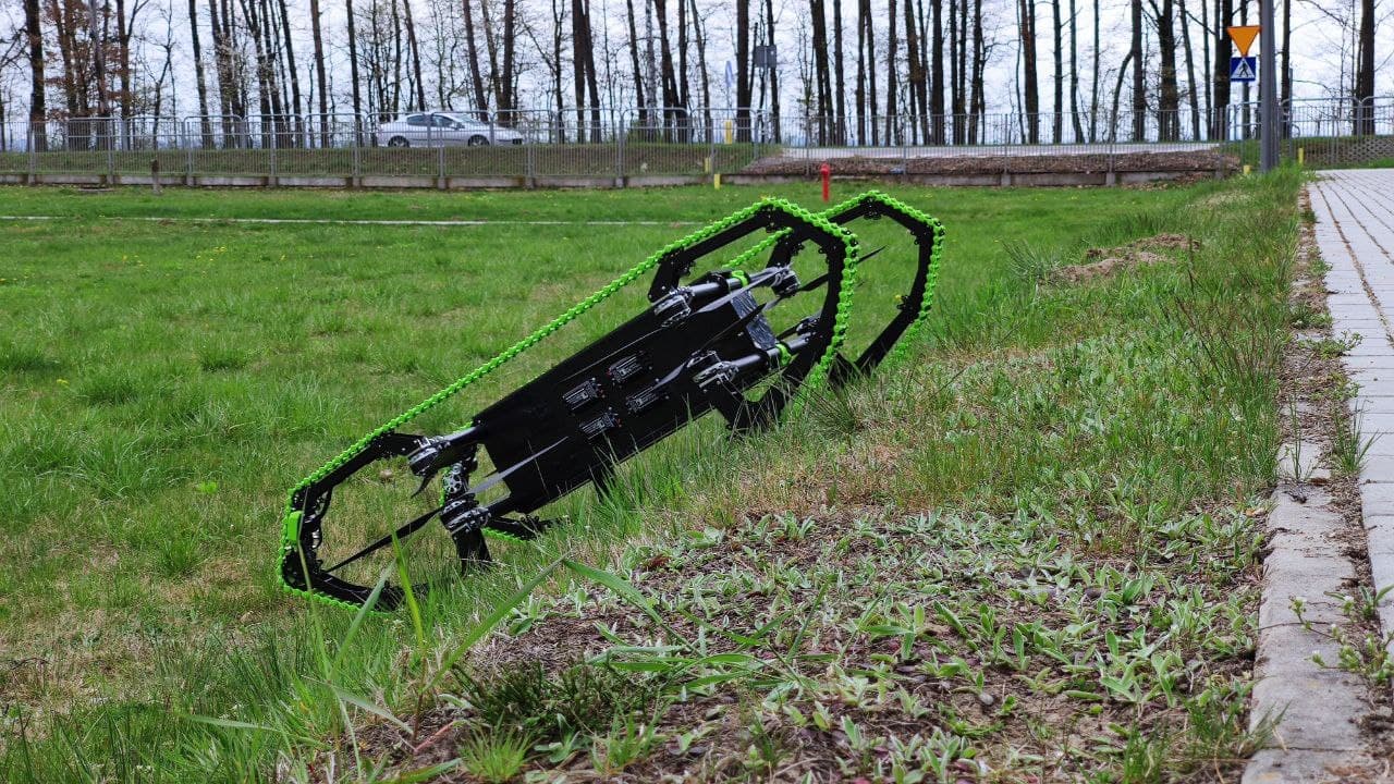 HUUVER hybrid UAV-UGV on the ground during field operations